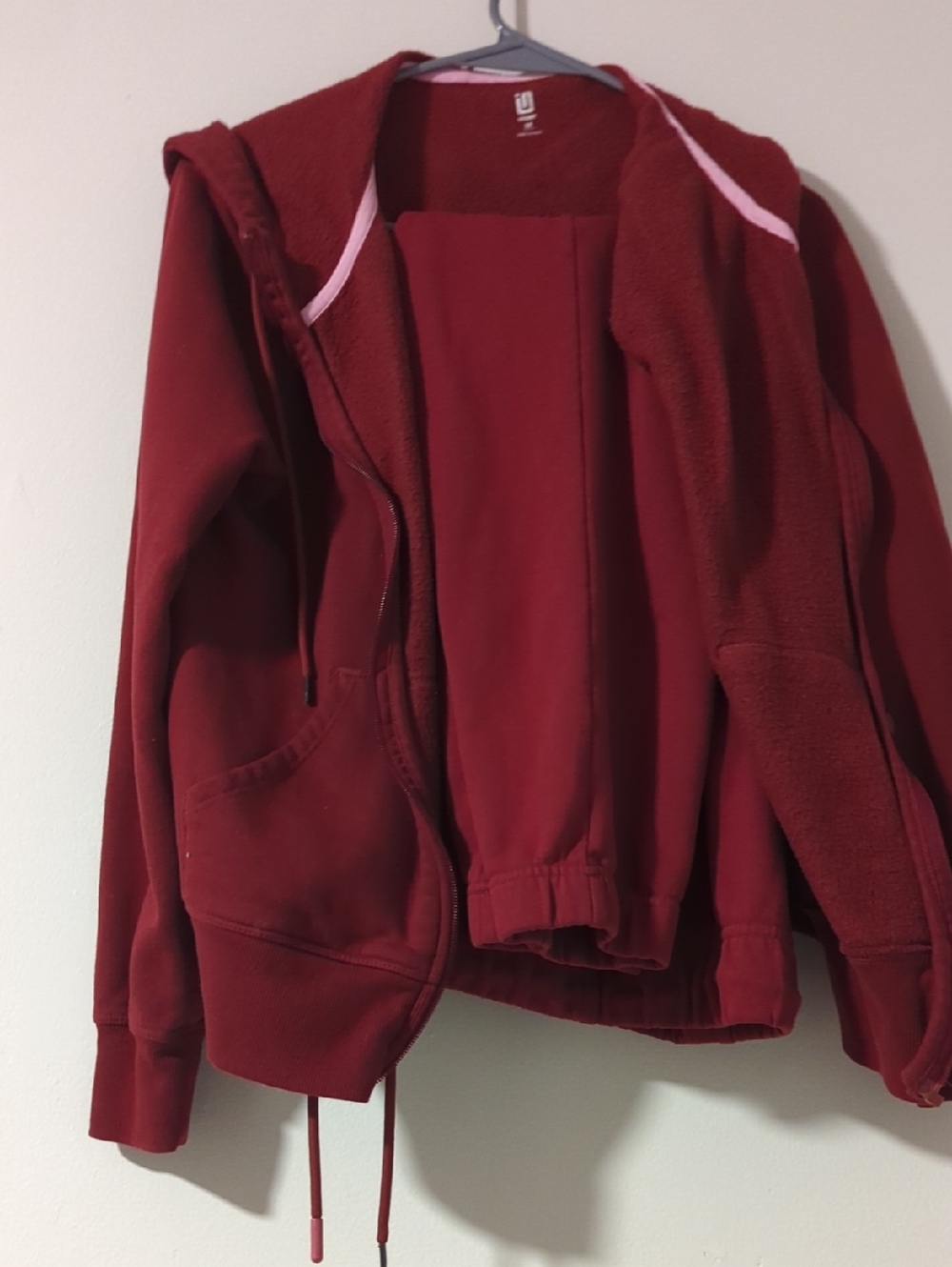 Ideology Burgundy Full-Zip Hooded 2 Piece Jogging Set.